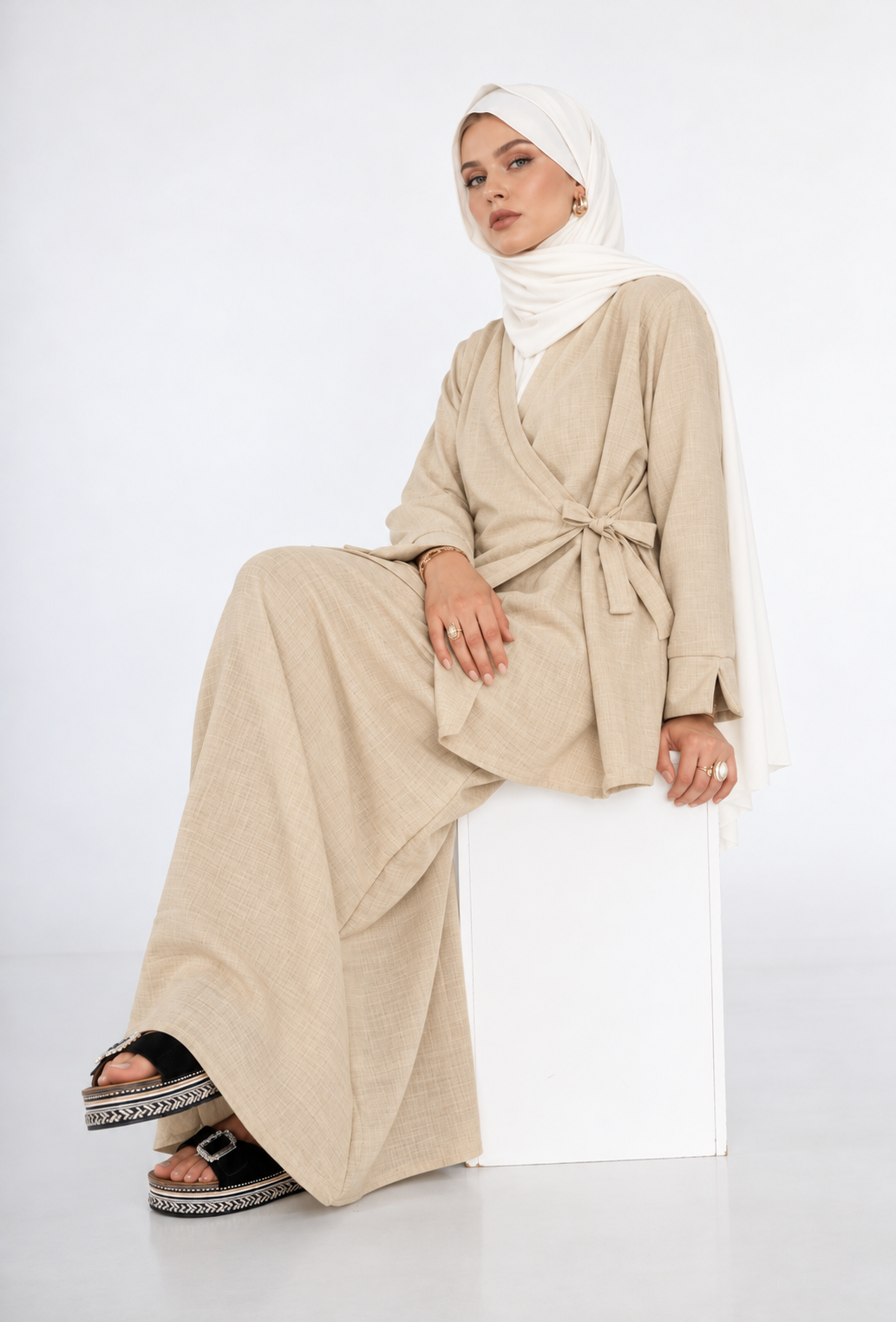 Elegante Tweedelige Abaya Set – Overslag Top & Lange Rok